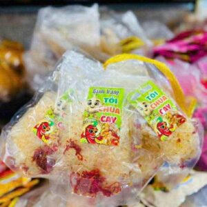 Bánh tráng tỏi chua cay